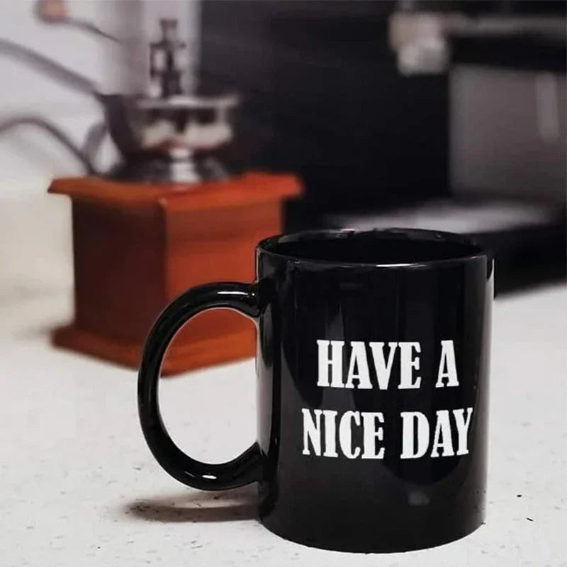 Une Tasse Surprise Amusante