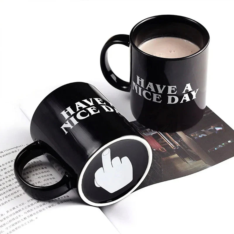 Une Tasse Surprise Amusante