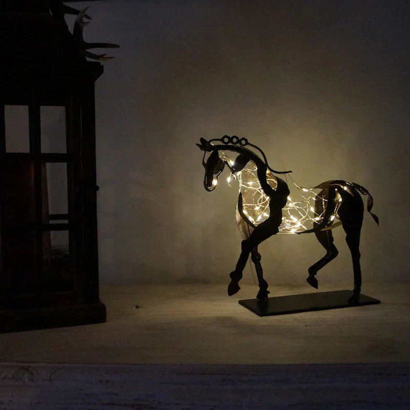 Elégante Figurine de Cheval en Métal - Décoration Élégante pour Votre Maison