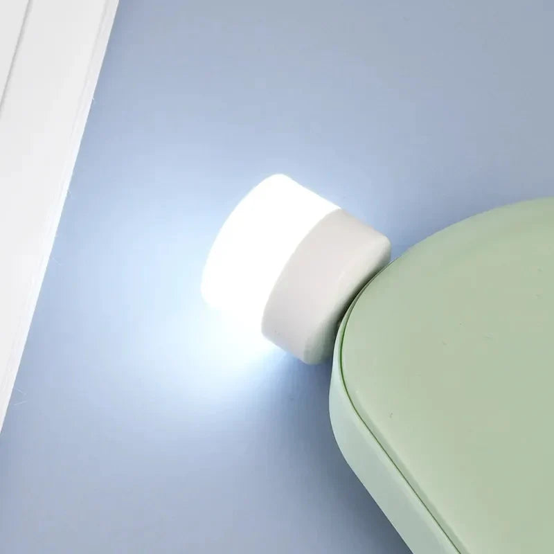 La Mini-veilleuse Led Usb - Pratique et Agréable pour les Yeux
