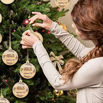 Panneau en Bois avec des Noms Bibliques - une Décoration de Noël qui Inspire la Réflexion!
