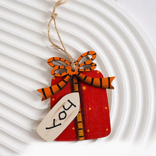 Des Pendentifs en Bois pour une Décoration de Noël Festive